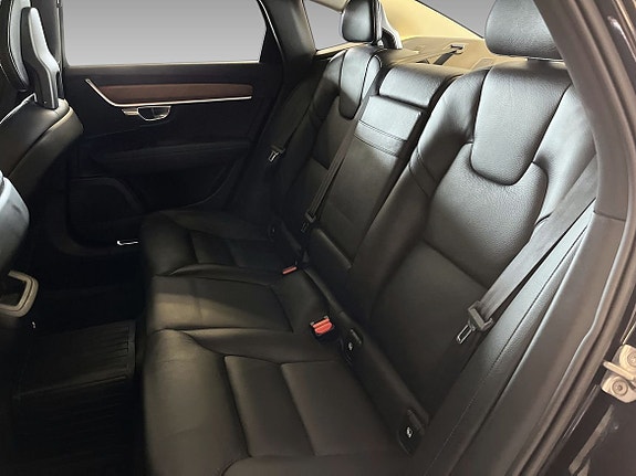 Volvo S90 11 of 19