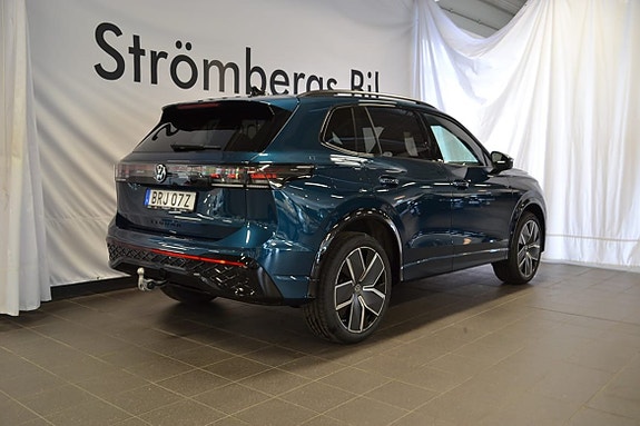 Volkswagen Tiguan 3 of 13