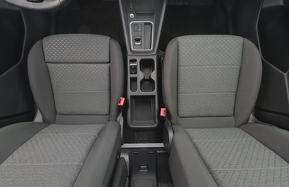 Ford Transit Connect 9 of 14