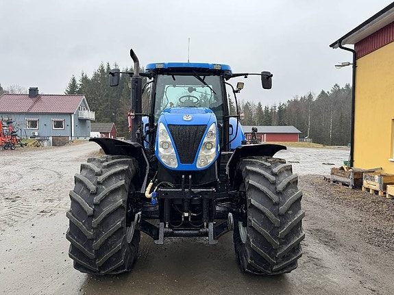 New Holland T 7030 3 of 15