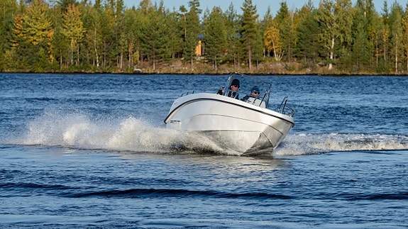 AMT 190 R fabriksny Yamaha F115 LB. -26 2 of 5
