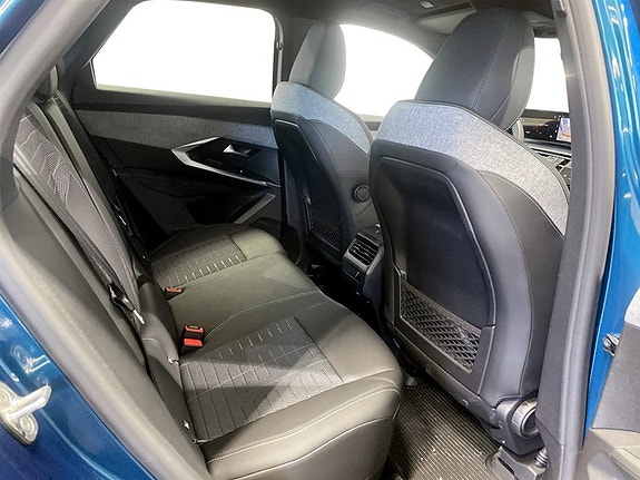 Peugeot e-3008 6 of 14