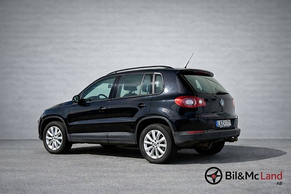 Volkswagen Tiguan 3 of 18