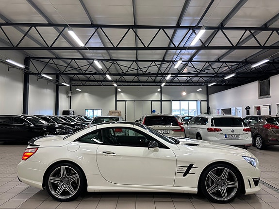 Mercedes-Benz SL63 15 of 26