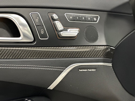 Mercedes-Benz SL63 21 of 26