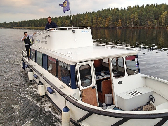 Hyr elbåt på Göta Kanal – Upplev Sveriges vackraste vatten! 4 of 12