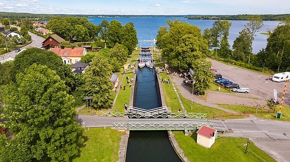 Hyr elbåt på Göta Kanal – Upplev Sveriges vackraste vatten! 11 of 12