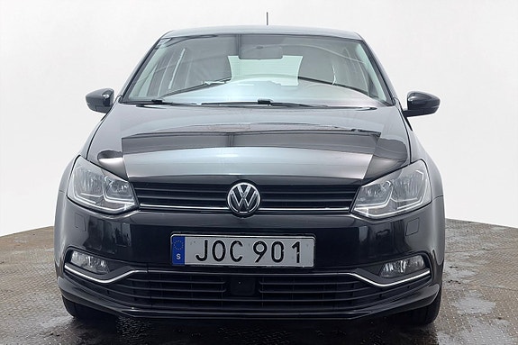 Volkswagen Polo 2 of 5