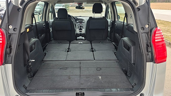 Peugeot 5008 14 of 16
