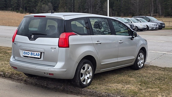 Peugeot 5008 5 of 5