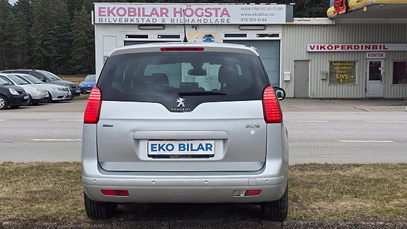Peugeot 5008 4 of 5
