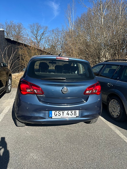 Opel Corsa 2 of 5