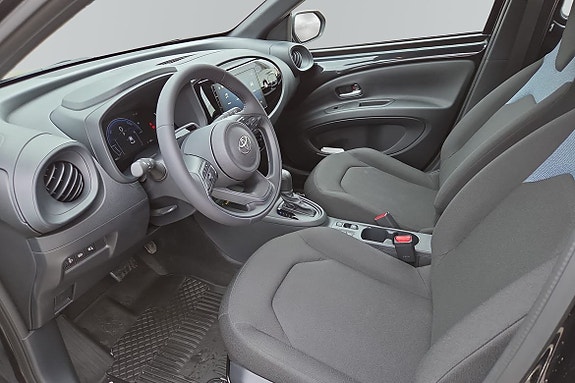 Toyota Aygo X 10 of 17
