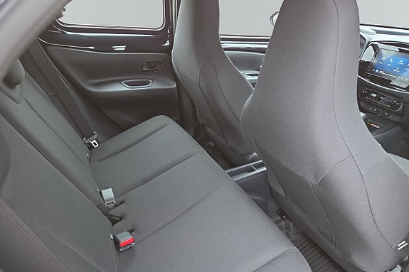 Toyota Aygo X 13 of 17