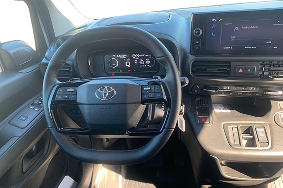 Toyota Proace City 8 of 17