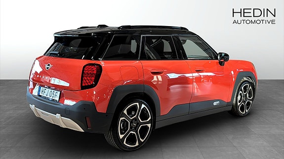 MINI Aceman SE 2 of 5