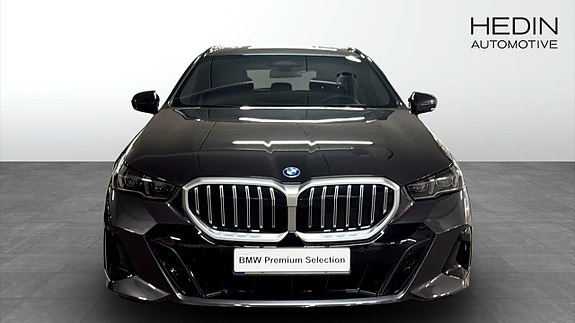 BMW 530e 8 of 12