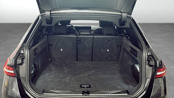 BMW 530e 10 of 12