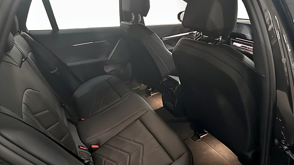 BMW 530e 5 of 12