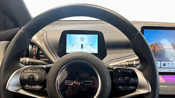 BYD Atto 3 10 of 12
