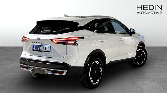 Nissan Qashqai 2 of 5