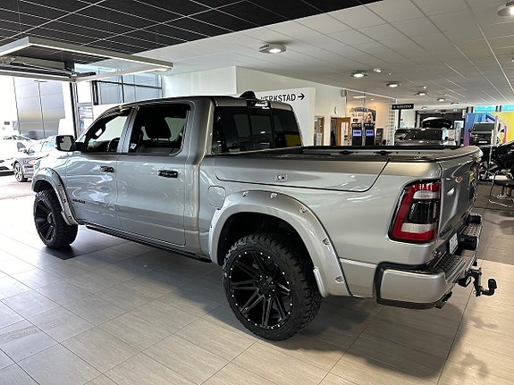 Dodge RAM 1500 5 of 5