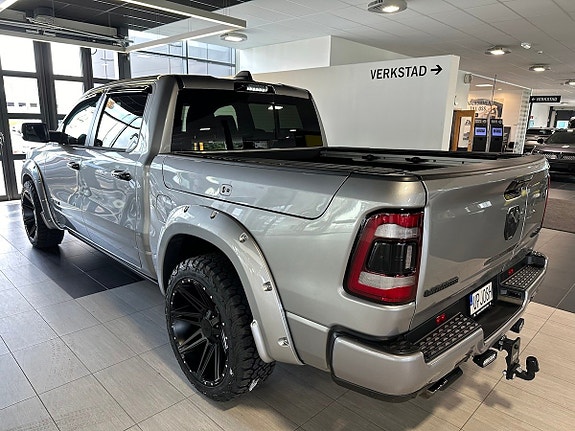 Dodge RAM 1500 3 of 5