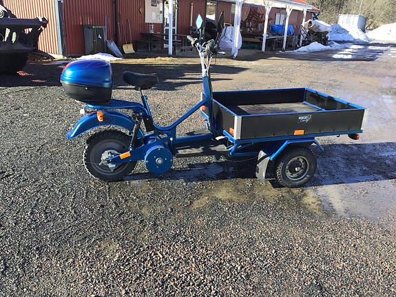 Flakmoped 2 of 4