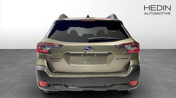 Subaru Outback 7 of 19