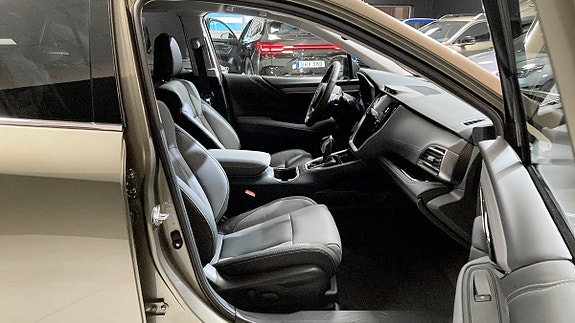 Subaru Outback 3 of 19