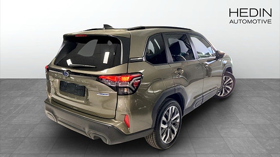 Subaru Forester 2 of 5