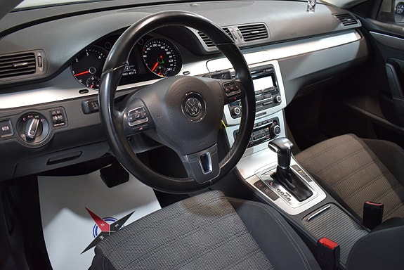 Volkswagen Passat CC 7 of 14