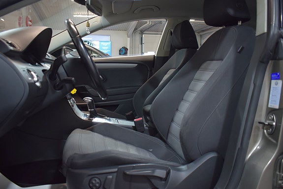 Volkswagen Passat CC 6 of 14