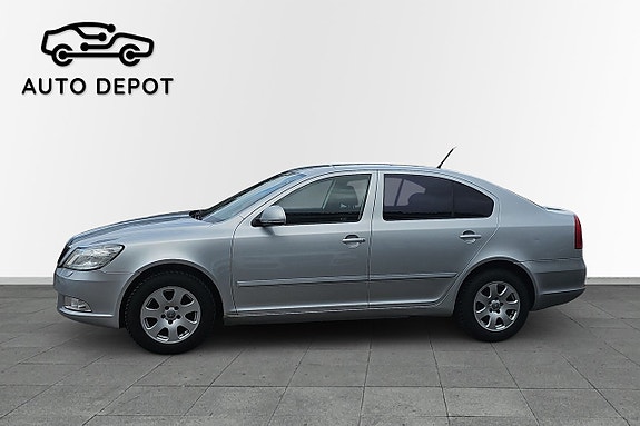 Skoda Octavia 2 of 5