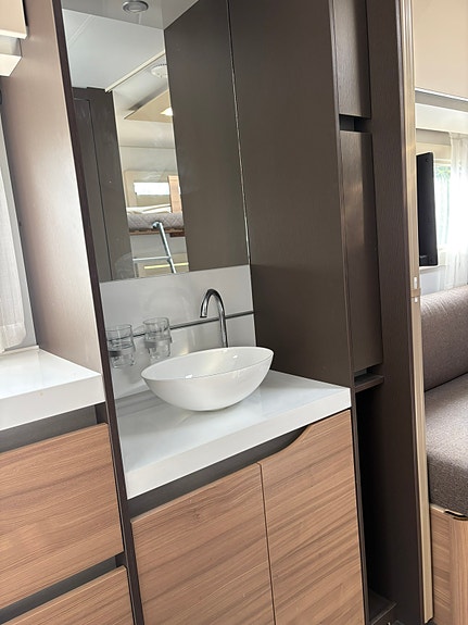 Adria Alpina 763 UK 13 of 16