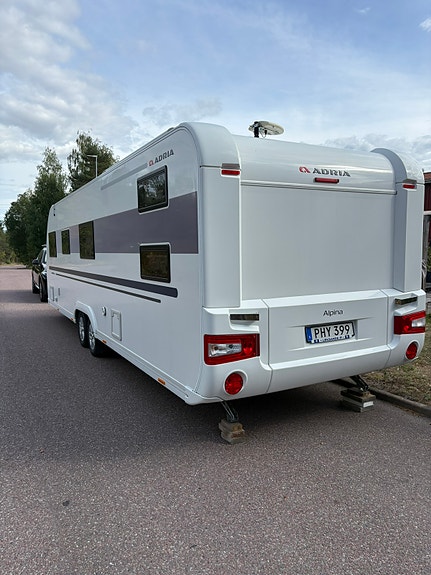 Adria Alpina 763 UK 3 of 16