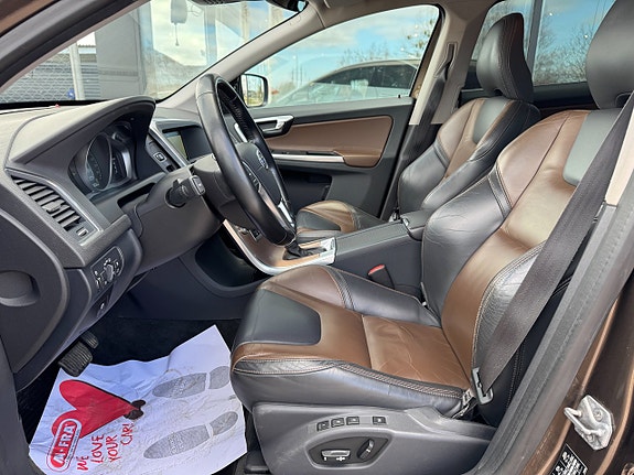 Volvo XC60 7 of 19