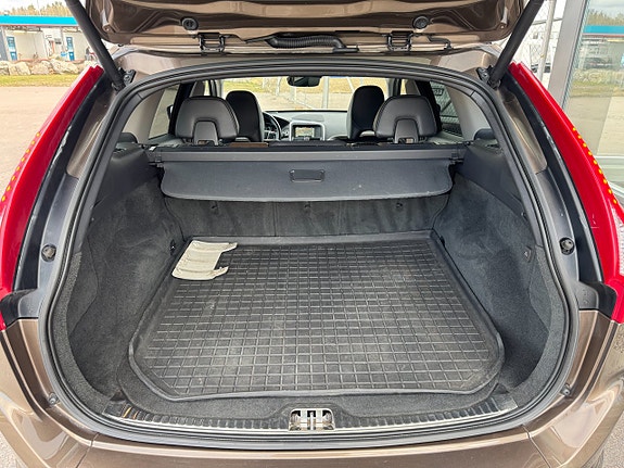 Volvo XC60 18 of 19