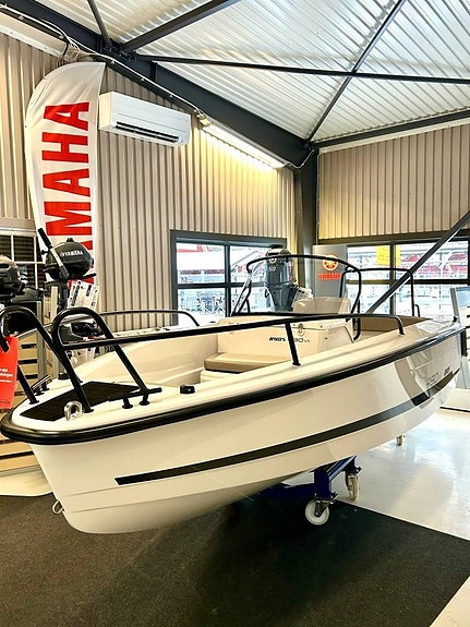 Ryds 490VI Sport med Yamaha 50hk white pearl 6 of 11