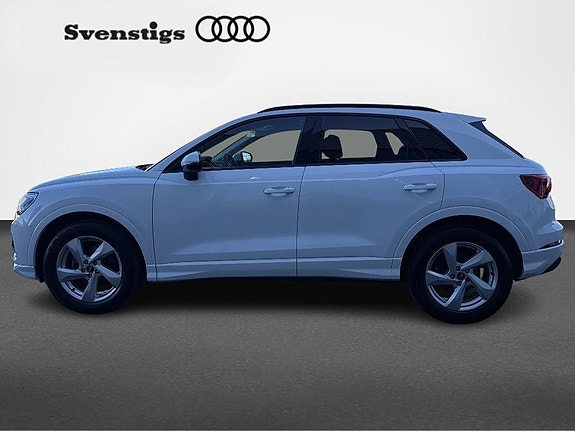 Audi Q3 4 of 5