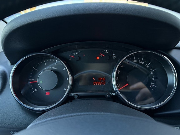 Peugeot 3008 11 of 17