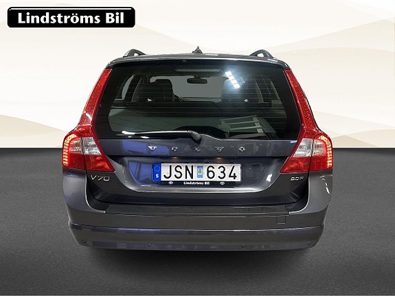 Volvo V70 7 of 18