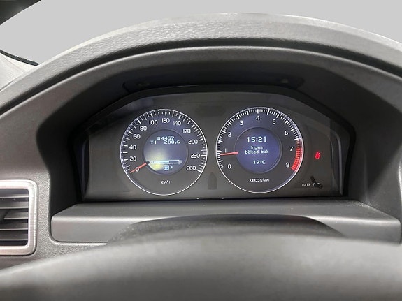 Volvo V70 14 of 18