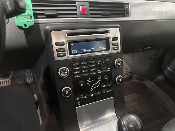 Volvo V70 15 of 18