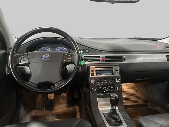 Volvo V70 11 of 18