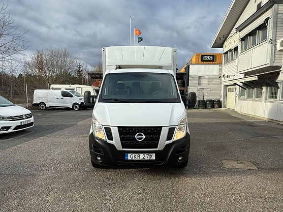 Nissan NV400