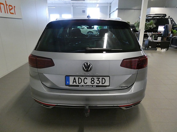 Volkswagen Passat 5 of 5
