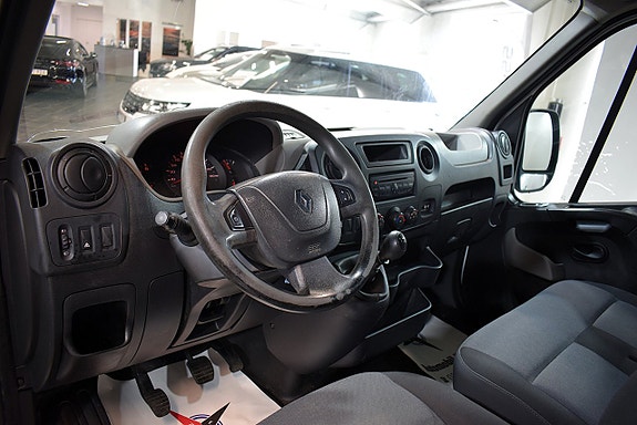 Renault Master 8 of 15