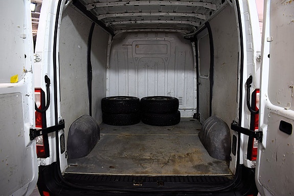 Renault Master 15 of 15