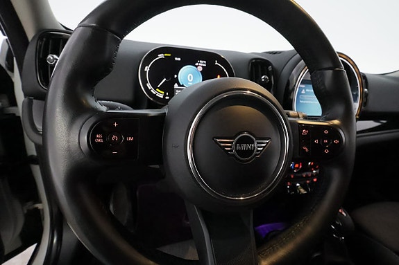 MINI Countryman SE 15 of 27